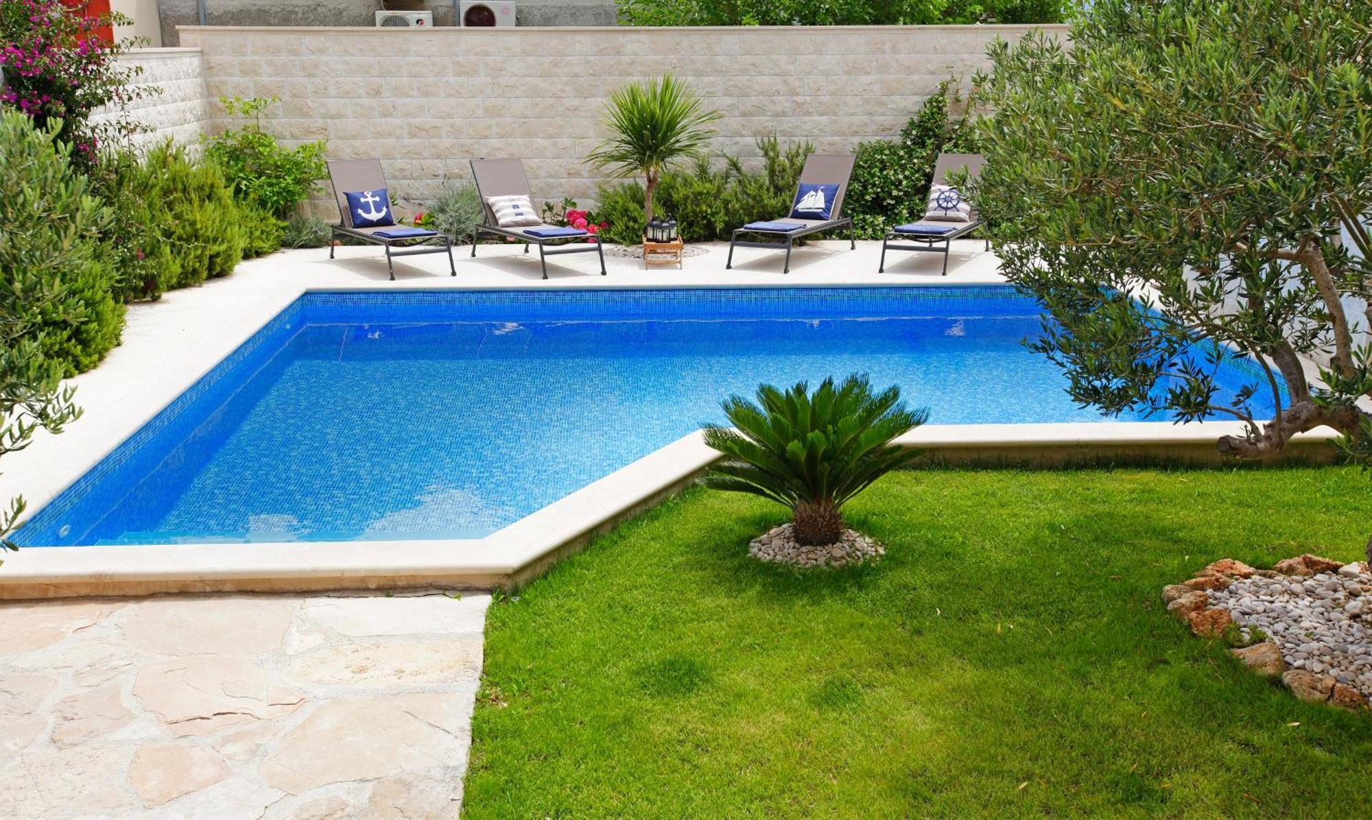 Sania Villa Bol